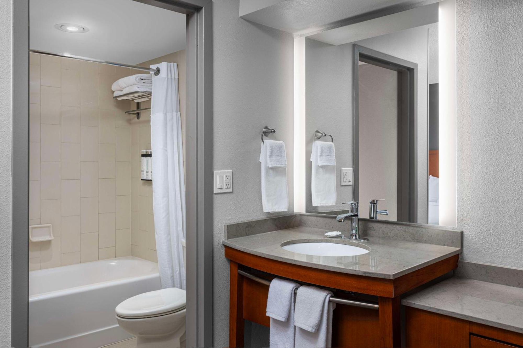Hyatt Place Charlotte Airport/Lake Pointe Exterior foto