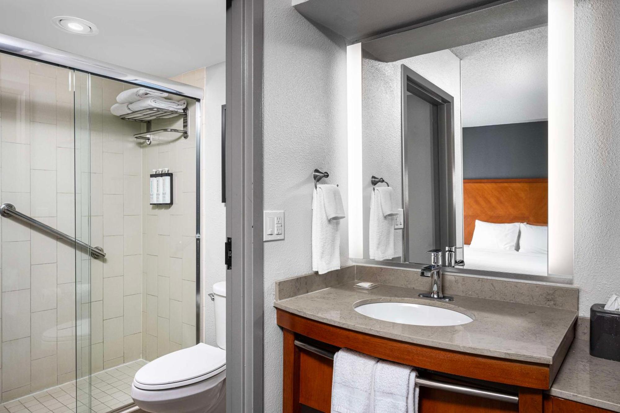Hyatt Place Charlotte Airport/Lake Pointe Exterior foto